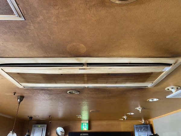 福岡市西区　コーヒーショップ様　天カセエアコン交換工事